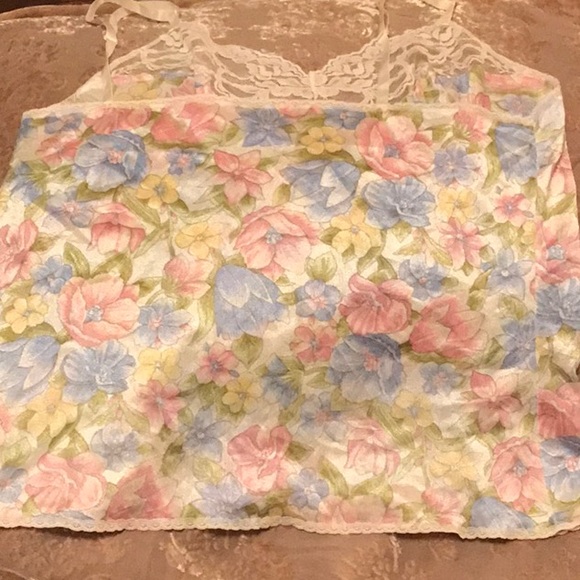 🌸2 for $15🌸 Flowered Vintage Lingerie Style Top Sz L - Picture 6 of 10